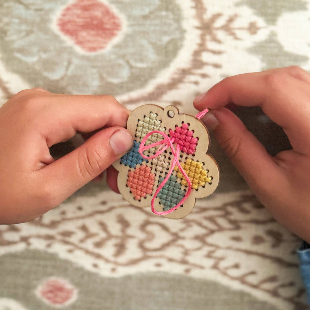 COTTON TWIST | Borduur | DIY Sleutelhanger Flowers - Le CirQue Conceptstore