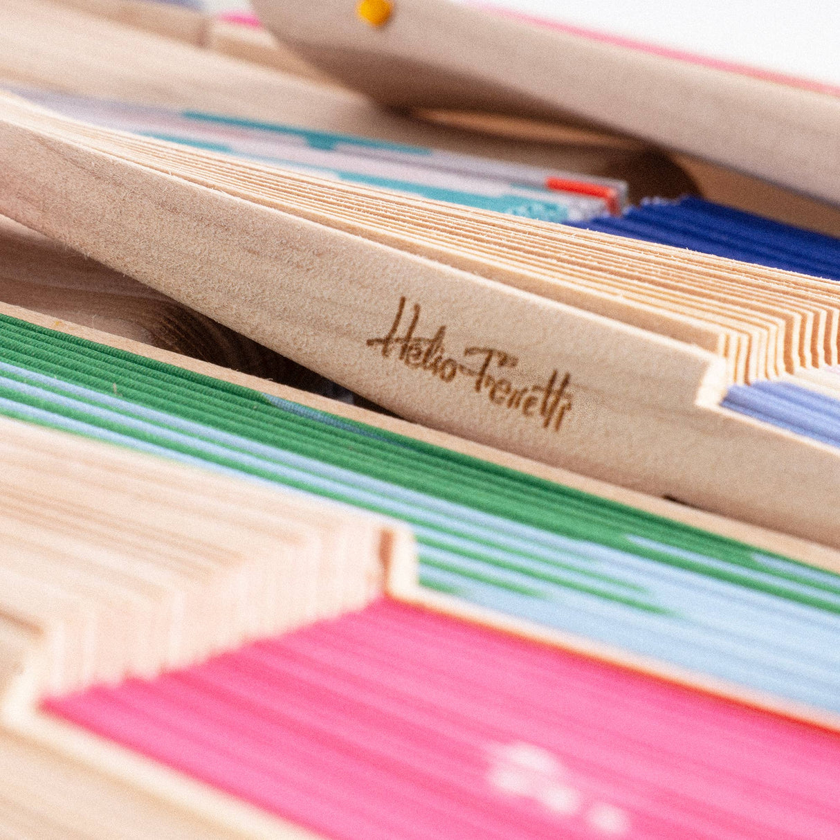 HELIO FERRETTI | Waaier | Retro - Le CirQue Conceptstore