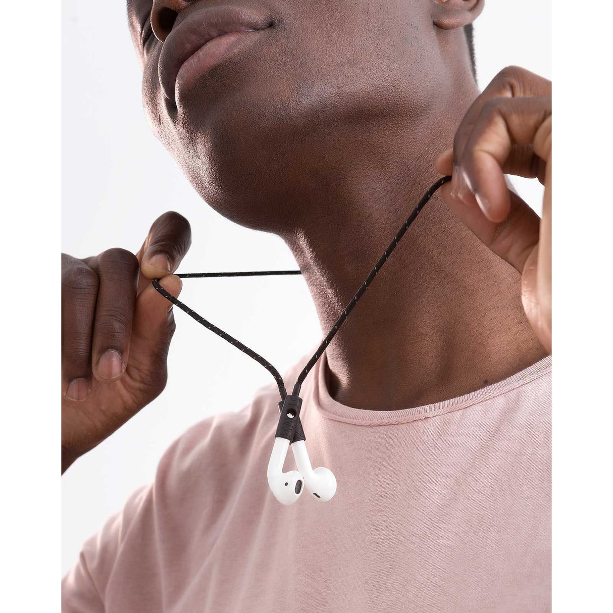 KNOK | Airpods band | Black Reflextor - Le CirQue Conceptstore