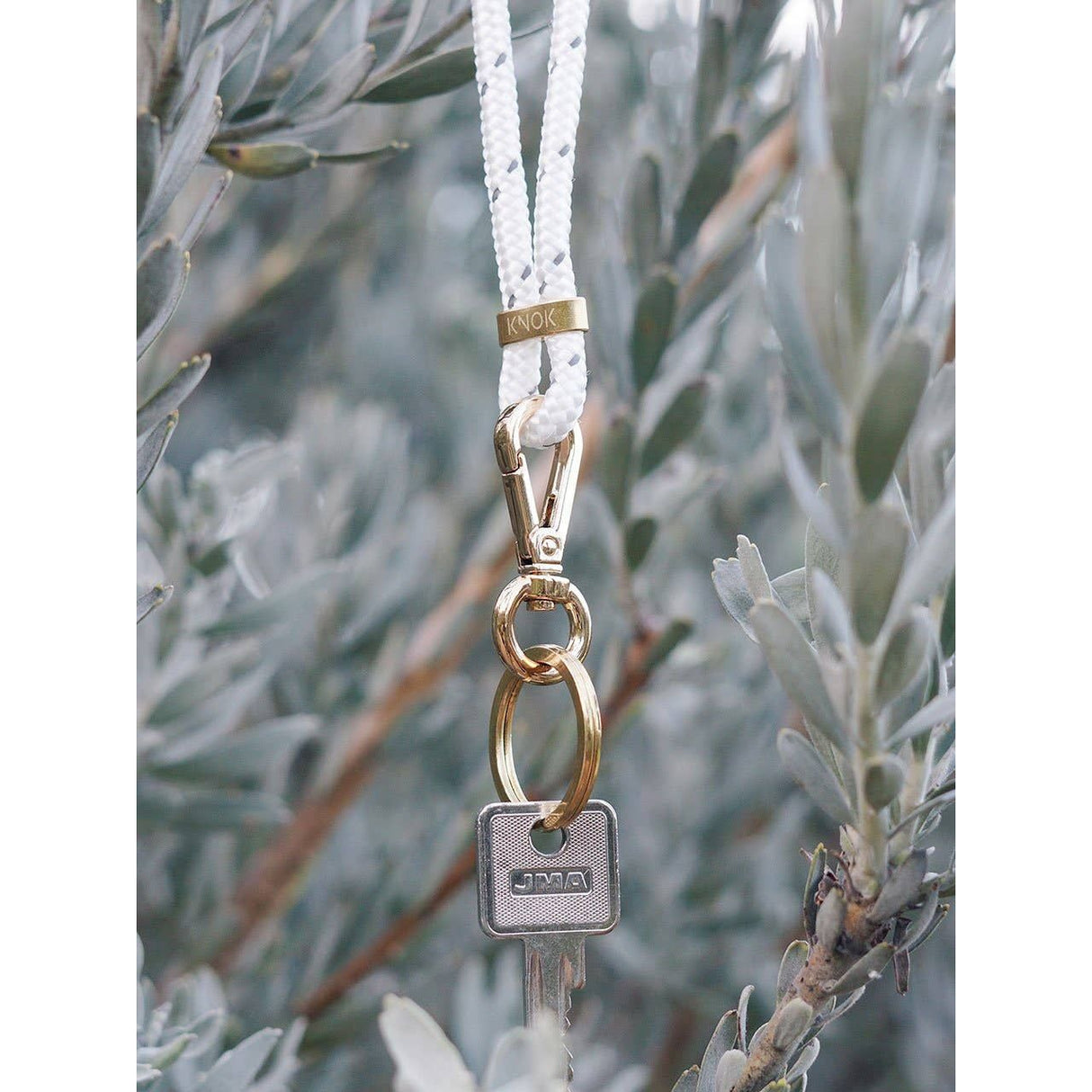 KNOK | Sleutelhanger XL | White Reflextor - Le CirQue Conceptstore