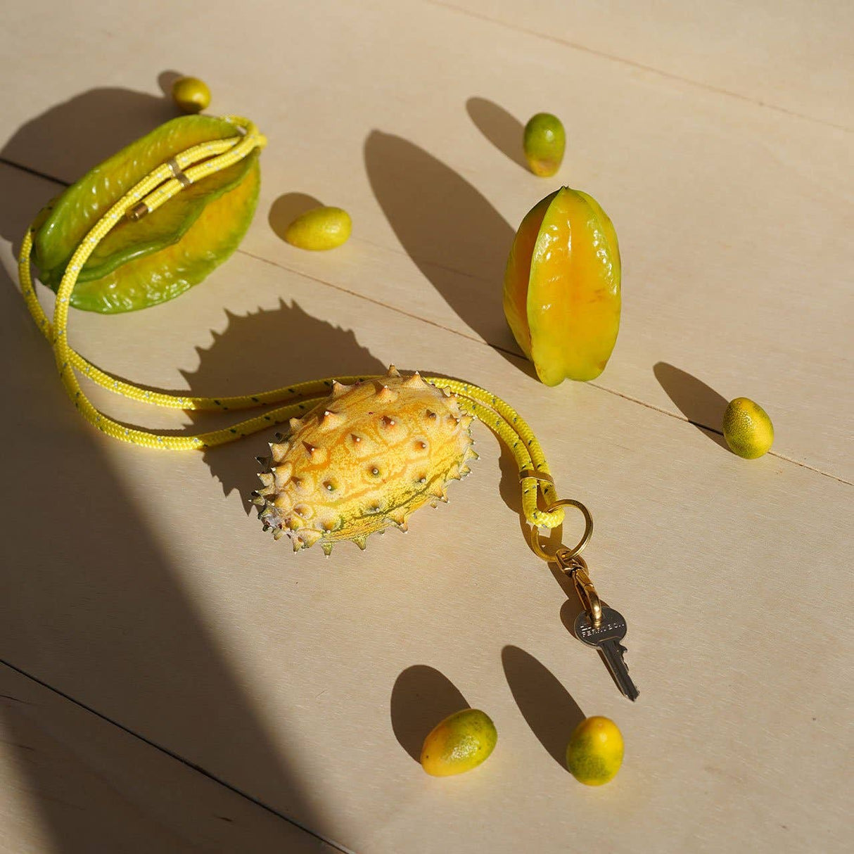 KNOK | Sleutelhanger XL | Yellow Reflextor - Le CirQue Conceptstore