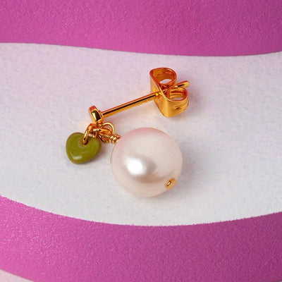 LULU COPENHAGEN - Oorbellen - Topping Short Pearl Willow Green (1stuk) - Le CirQue Kidsconceptstore 