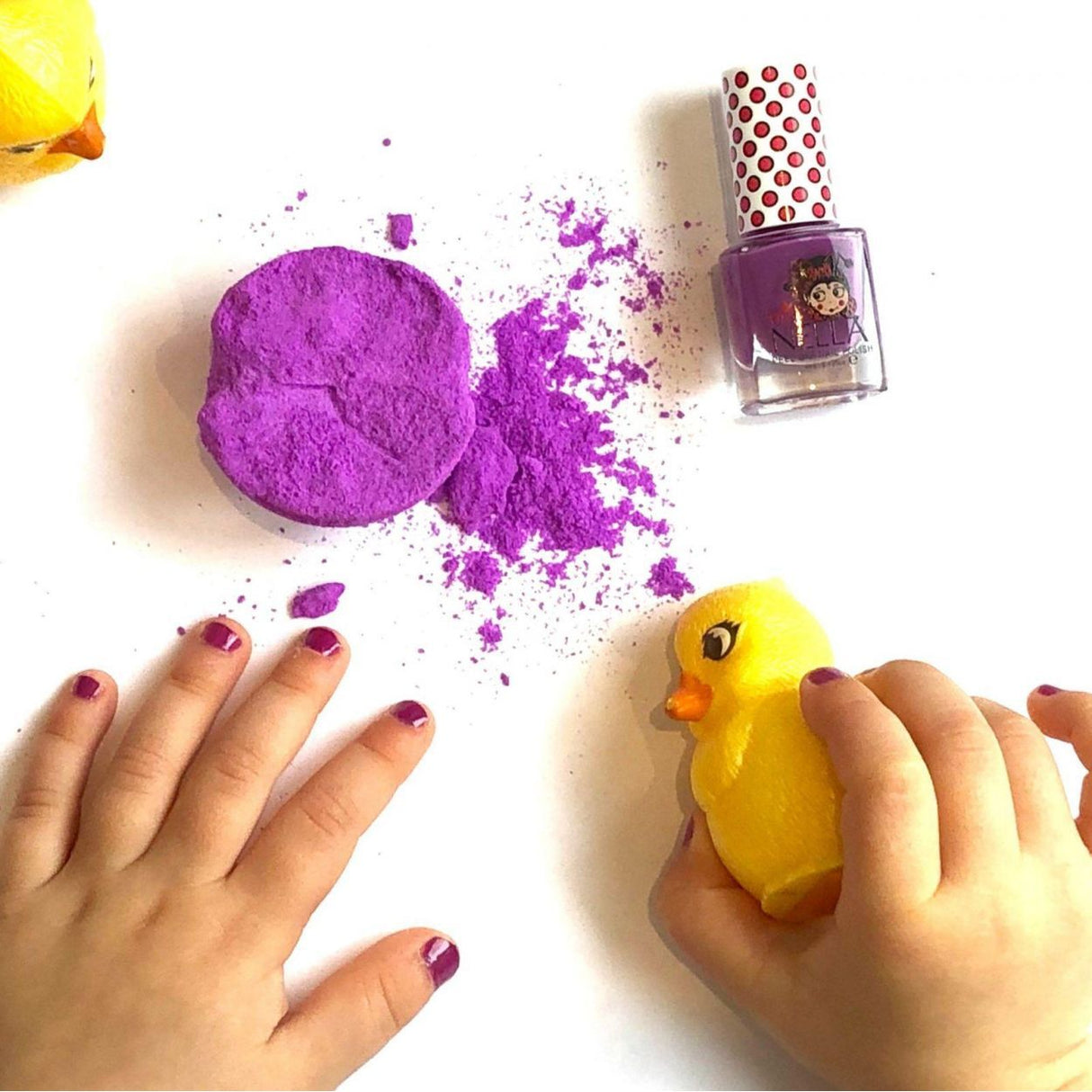 MISS NELLA | Nagellak | Little Poppet (4ml Peel Off) - Le CirQue Conceptstore