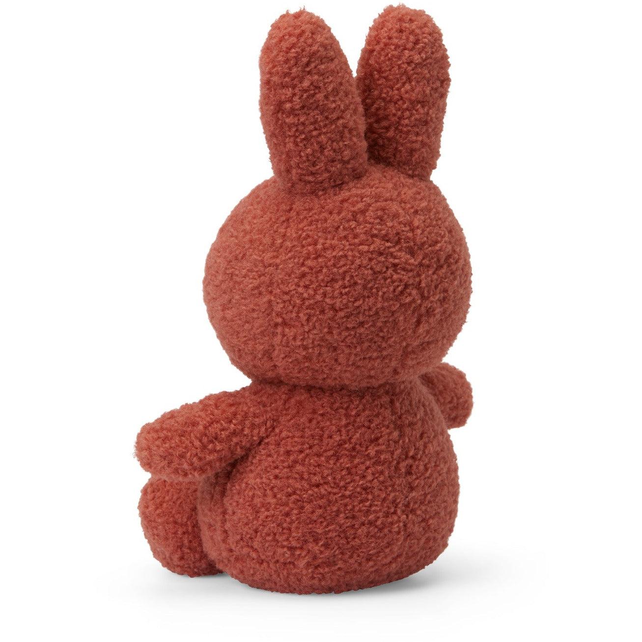 NIJNTJE - Miffy Sitting Teddy Terracotta (33 cm) - Le CirQue Kidsconceptstore 