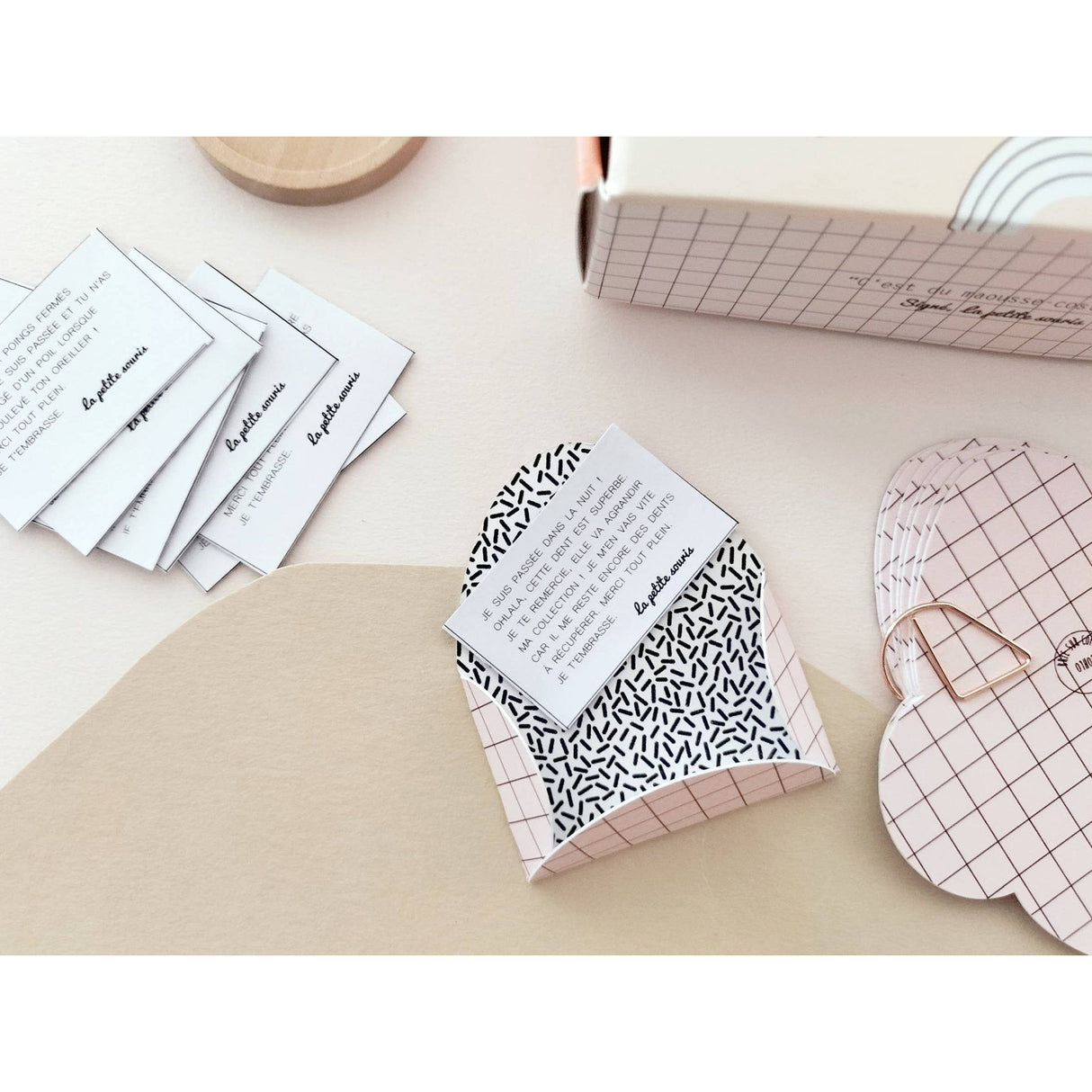 PAMELA LOOPS | Geef je tandjes aan de muisjes! - Le CirQue Conceptstore