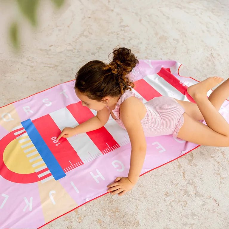 QUUT | 2 in 1 Strandlaken L | Vuurtoren | Pink - Le CirQue Conceptstore