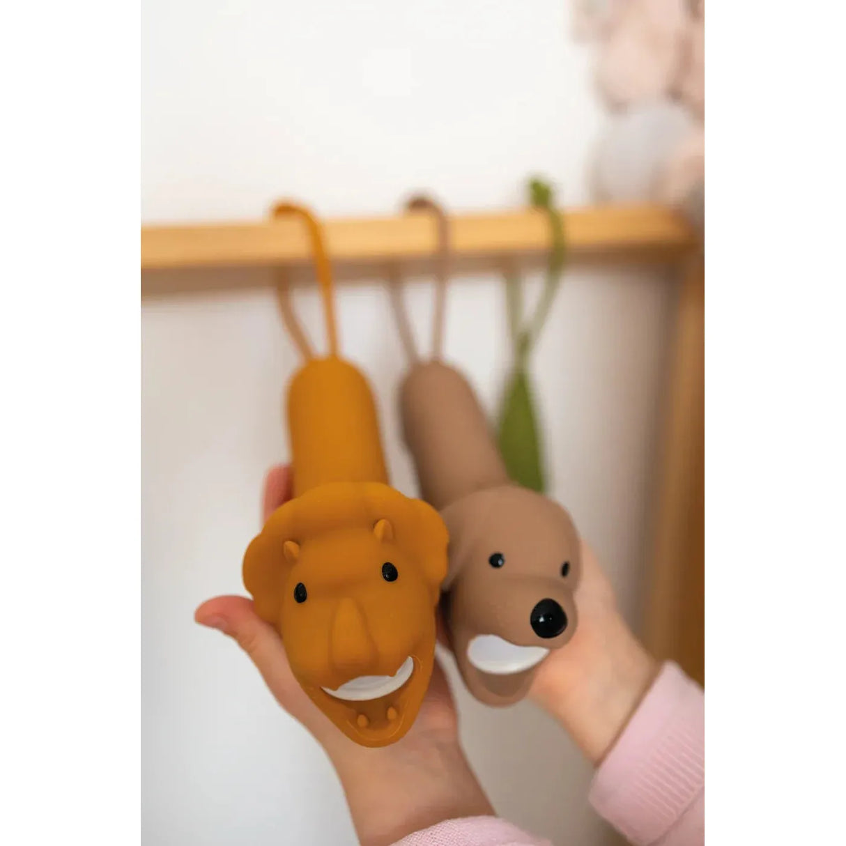 RABBIT&FRIENDS | Zaklamp | Lion Silicone Flashlight - Le CirQue Conceptstore