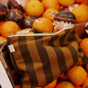 ROSE IN APRIL | Etui (M) | Lili Cumin/black Stripes - Le CirQue Conceptstore