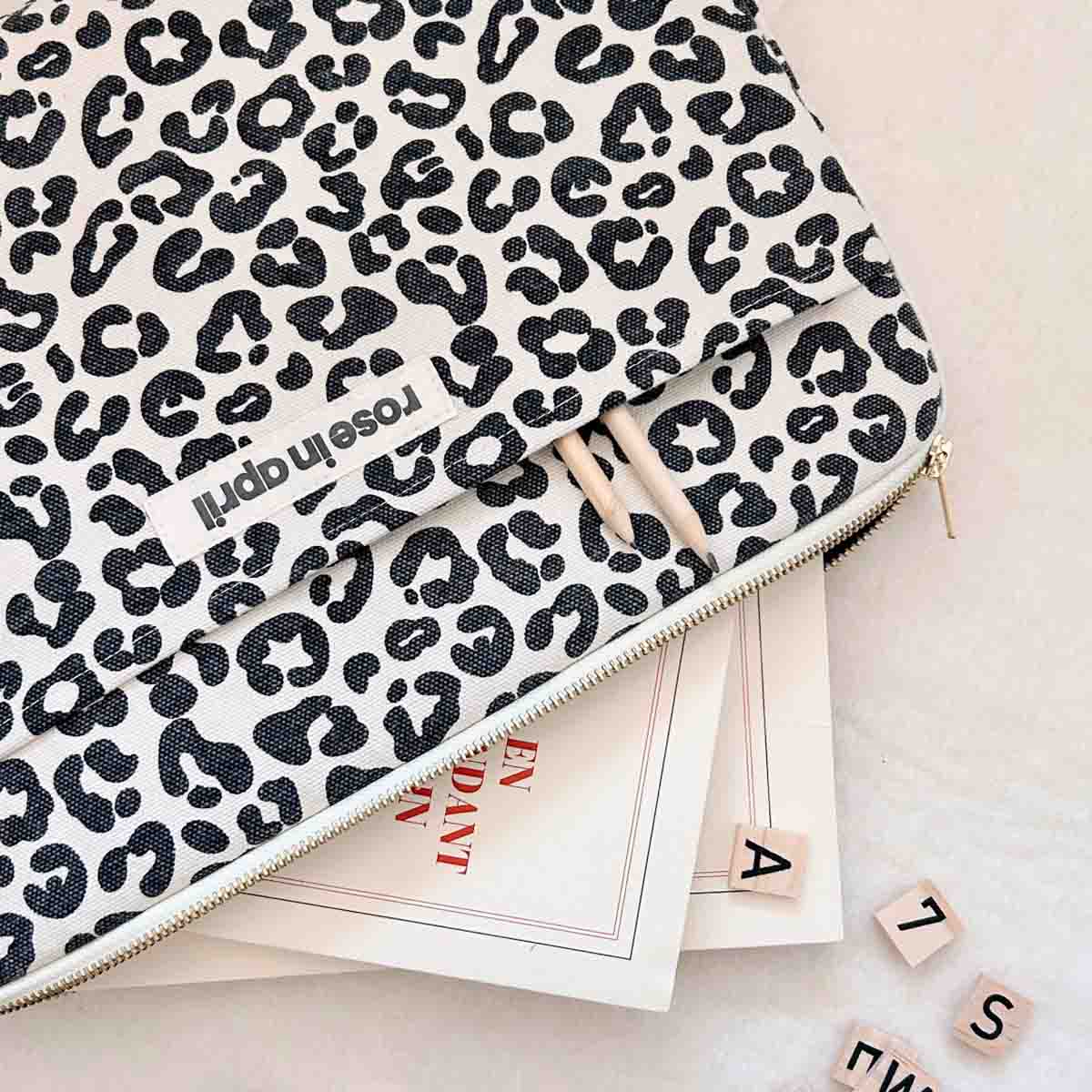 ROSE IN APRIL | Laptophoes | Octave Leopard greige - Le CirQue Conceptstore