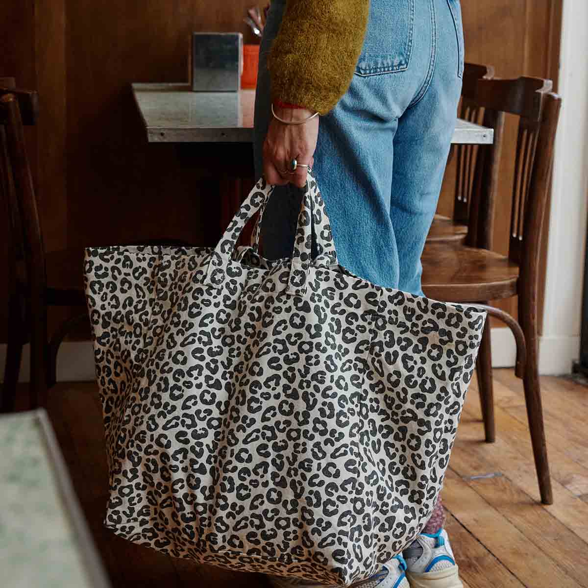 ROSE IN APRIL |Totebag XL | Elisa Leopard Greige - Le CirQue Conceptstore