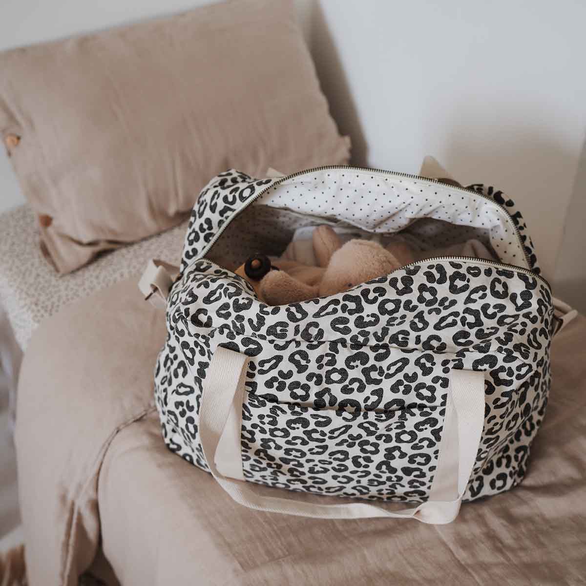 ROSE IN APRIL | Weekend tas | Raphael Leopard Greige - Le CirQue Conceptstore