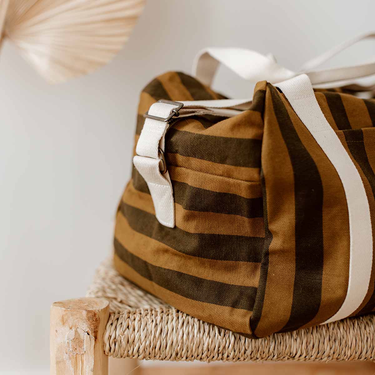 ROSE IN APRIL | Weekend/Luiertas | Raphael Cumin/Black Stripes - Le CirQue Conceptstore