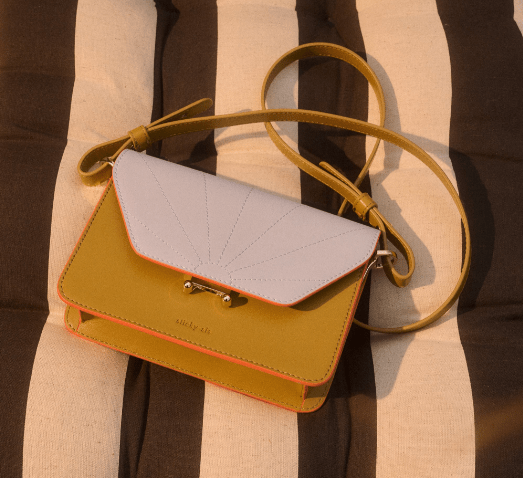 The Sticky Sis Club | Schoudertas | Costa Green & Clear Sky - Le CirQue Conceptstore