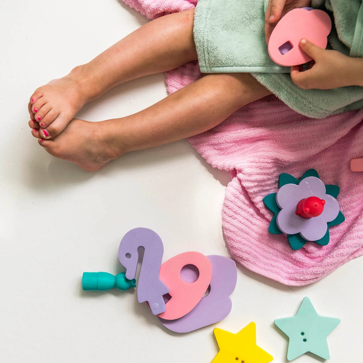QUUT | Foam Badpuzzel | Fairy Pond 10m+ - Le CirQue Conceptstore